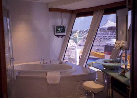 Norwegian Star--Garden Villa Sumptuous Bath